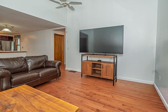 64 Glengarry Drive, Stratham, NH 03885