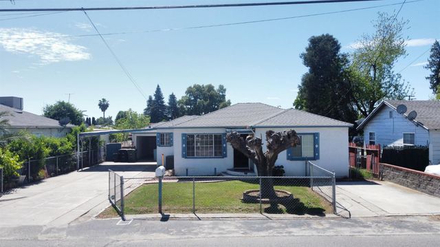 1104 Beverly Dr, Modesto, CA 95351