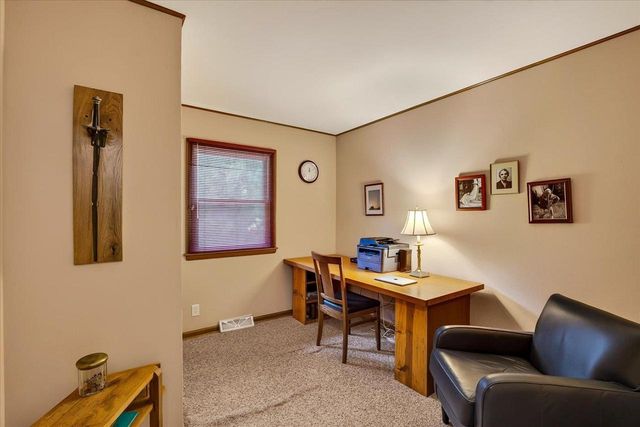 6201 Piping Rock Road, Madison, WI 53711