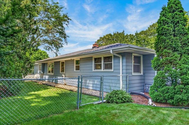 6201 Piping Rock Road, Madison, WI 53711