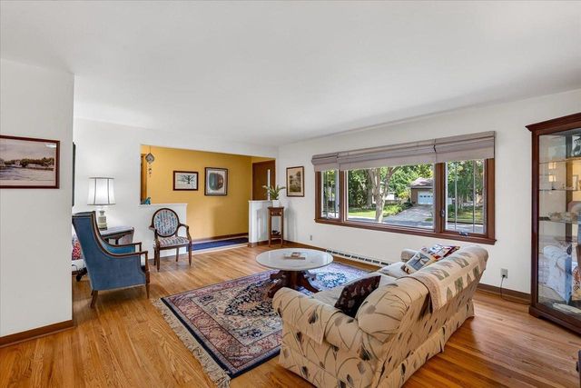 6201 Piping Rock Road, Madison, WI 53711