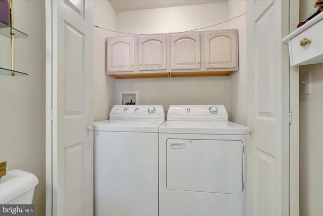 2170 KNOB HILL RD, York, PA 17403