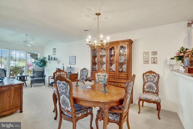 2170 KNOB HILL RD, York, PA 17403