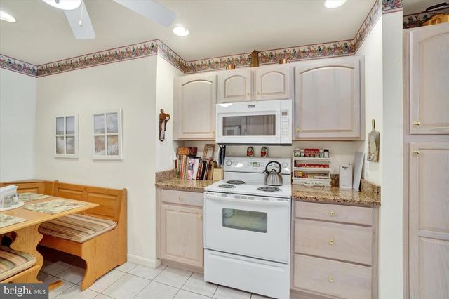 2170 KNOB HILL RD, York, PA 17403