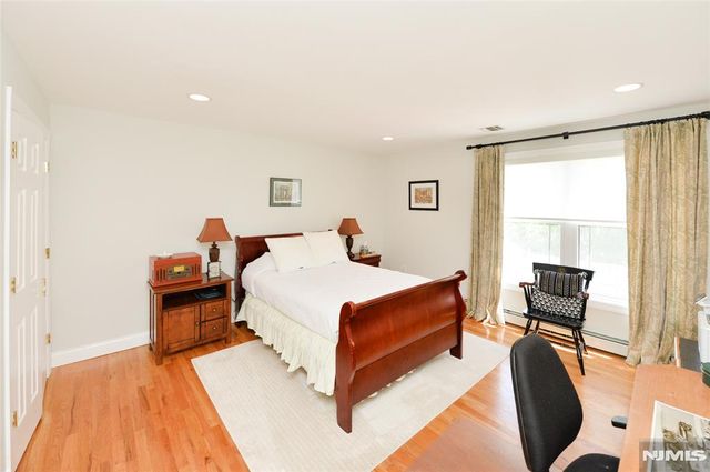 513 Boulevard, New Milford, NJ 07646