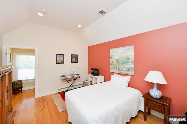 513 Boulevard, New Milford, NJ 07646