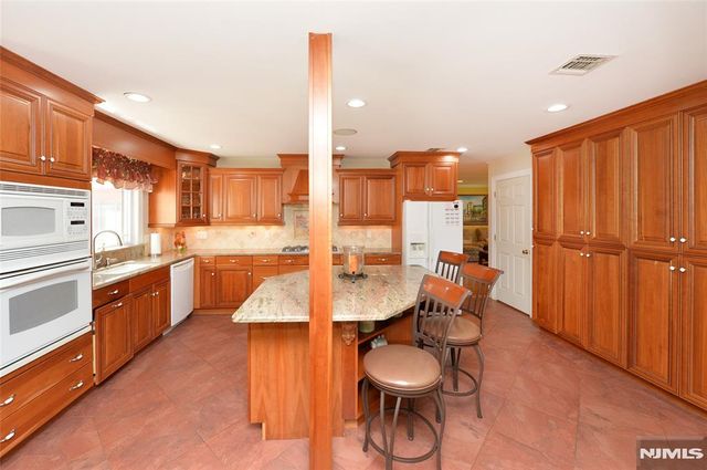 513 Boulevard, New Milford, NJ 07646