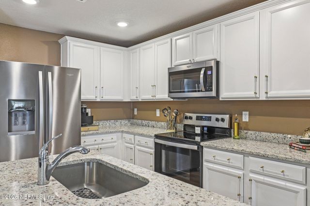 13 BURTON Place, Palm Coast, FL 32137