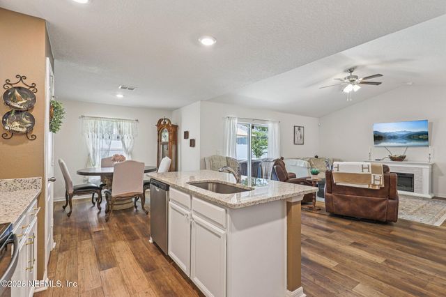 13 BURTON Place, Palm Coast, FL 32137