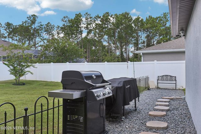 13 BURTON Place, Palm Coast, FL 32137