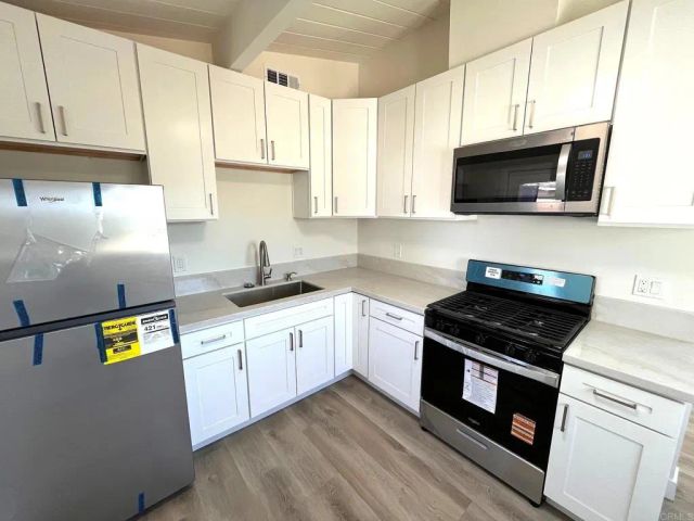 803 N Citrus Avenue, Vista, CA 92084