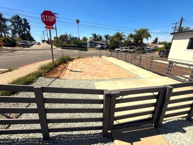 803 N Citrus Avenue, Vista, CA 92084