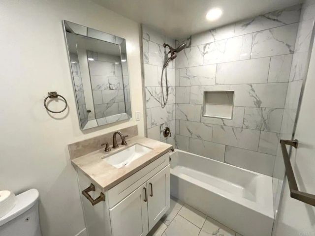 803 N Citrus Avenue, Vista, CA 92084