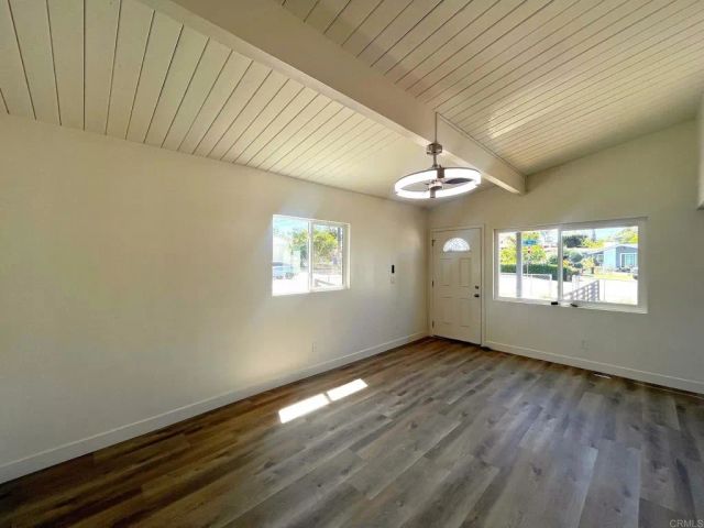 803 N Citrus Avenue, Vista, CA 92084
