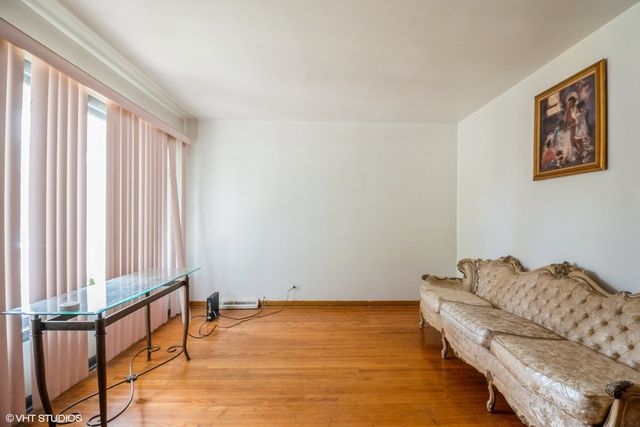 6340 S Bell Avenue, Chicago, IL 60636