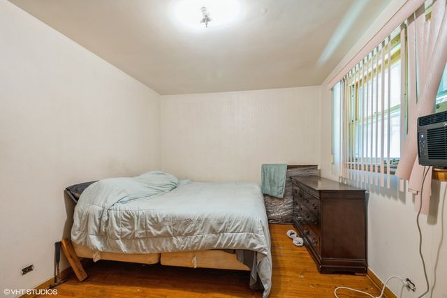 6340 S Bell Avenue, Chicago, IL 60636