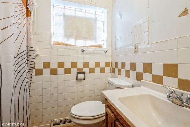 6340 S Bell Avenue, Chicago, IL 60636