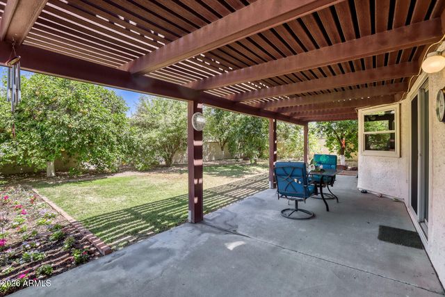 250 E HACKAMORE Street, Mesa, AZ 85201
