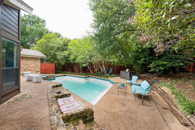 2512 Winding Hollow Lane, Arlington, TX 76006