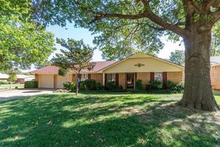 27 N Rice Avenue, Shawnee, OK 74804
