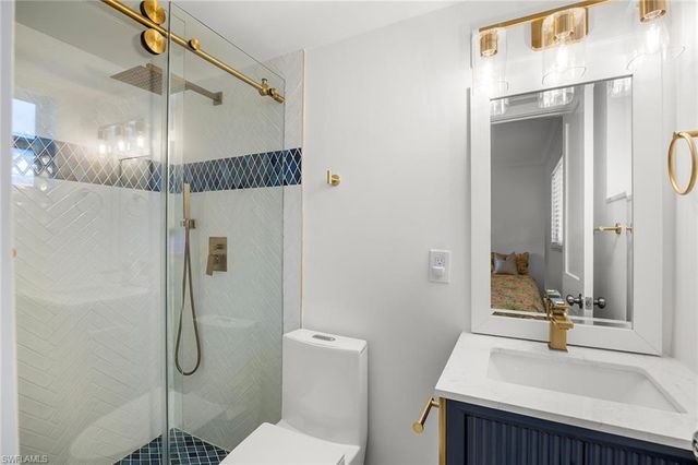 1417 Chesapeake AVE 104, Naples, FL 34102