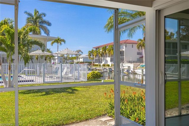 1417 Chesapeake AVE 104, Naples, FL 34102