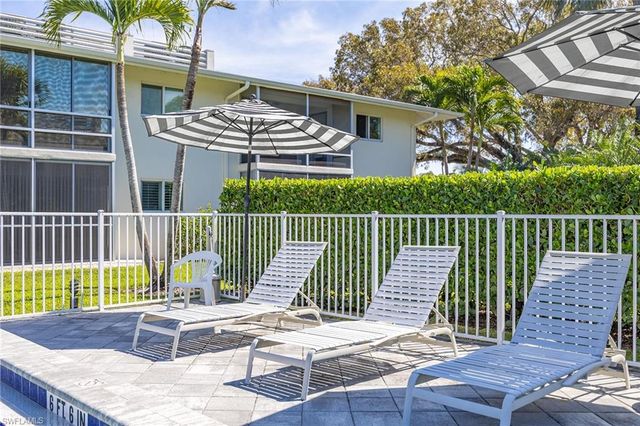 1417 Chesapeake AVE 104, Naples, FL 34102