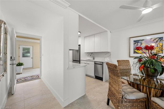 1417 Chesapeake AVE 104, Naples, FL 34102