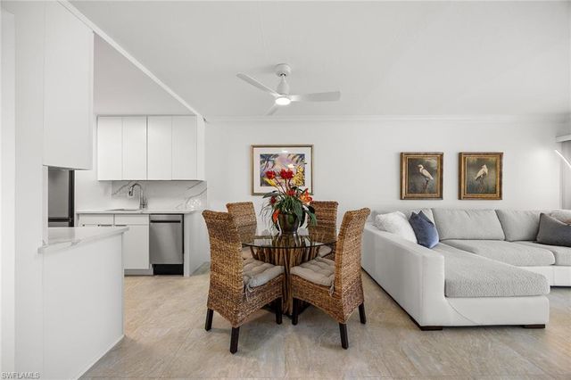 1417 Chesapeake AVE 104, Naples, FL 34102