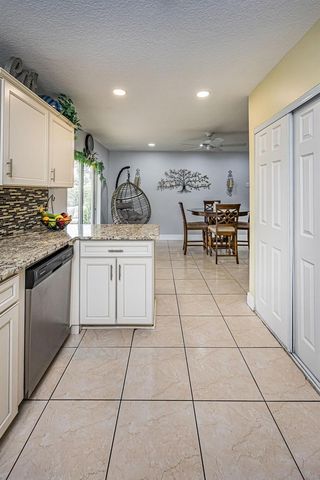 447 Foresta Terrace, West Palm Beach, FL 33415