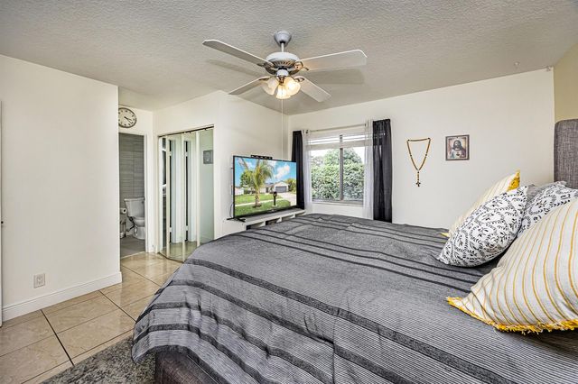 447 Foresta Terrace, West Palm Beach, FL 33415
