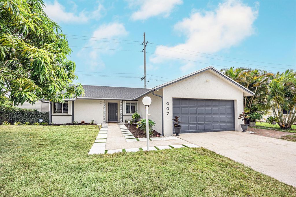 447 Foresta Terrace, West Palm Beach, FL 33415