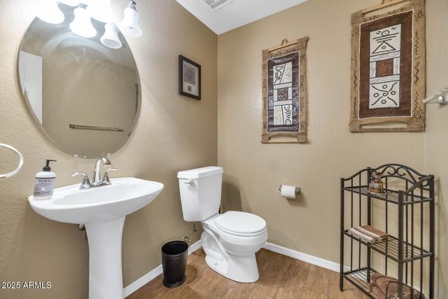 11155 E LAUREL Lane, Scottsdale, AZ 85259