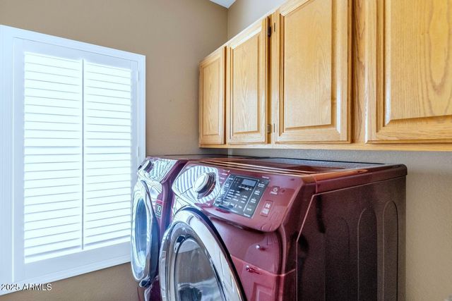 11155 E LAUREL Lane, Scottsdale, AZ 85259