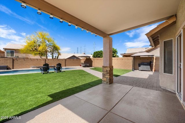 11155 E LAUREL Lane, Scottsdale, AZ 85259