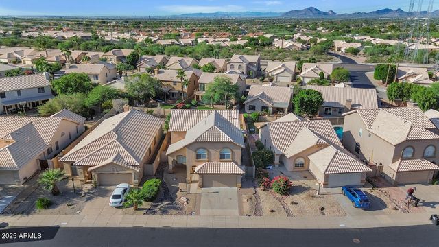 11155 E LAUREL Lane, Scottsdale, AZ 85259