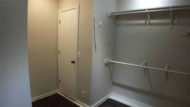 502 Stewart DR, Hutto, TX 78634