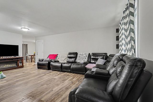 933 Shiloh Court, Joliet, IL 60431