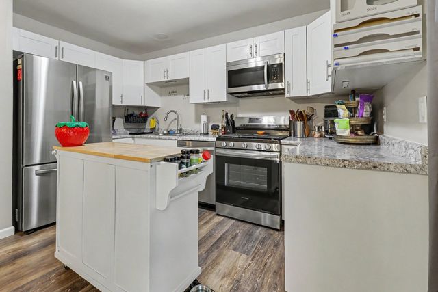 933 Shiloh Court, Joliet, IL 60431
