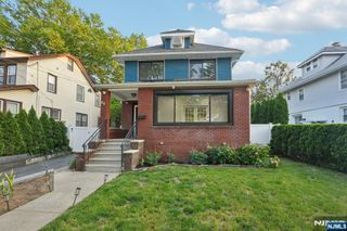 26 Amsterdam Avenue, Teaneck, NJ 07666