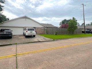 14031 Duncannon Drive, Houston, TX 77015