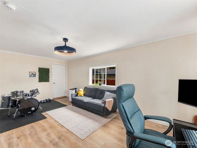 7775 SE Blake View Drive, Port Orchard, WA 98366