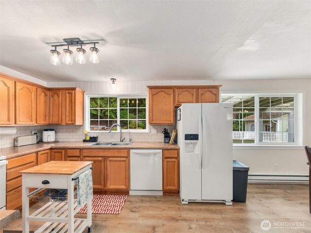 7775 SE Blake View Drive, Port Orchard, WA 98366
