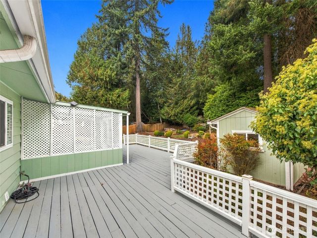 7775 SE Blake View Drive, Port Orchard, WA 98366