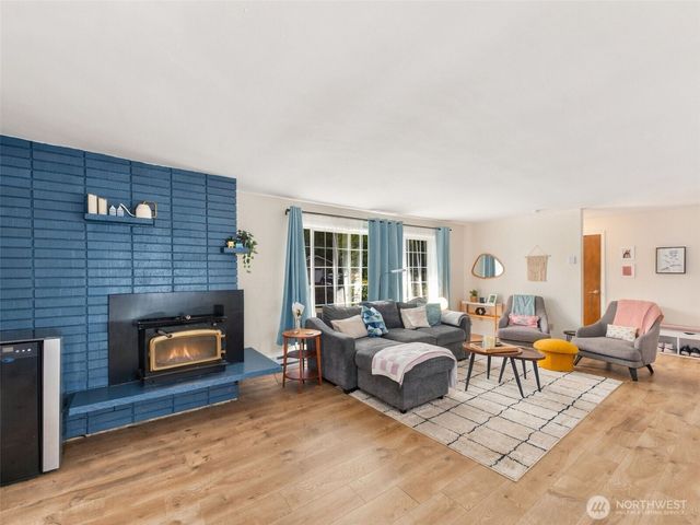 7775 SE Blake View Drive, Port Orchard, WA 98366