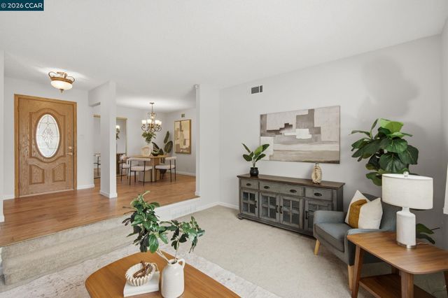 2023 Olympic Dr, Martinez, CA 94553