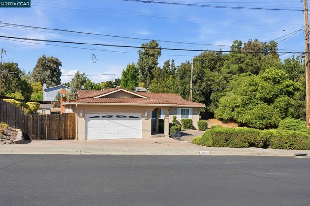 2023 Olympic Dr, Martinez, CA 94553