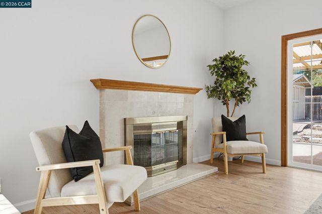 2023 Olympic Dr, Martinez, CA 94553
