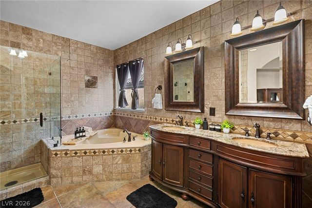 8971 Rolling Rock Drive, Las Vegas, NV 89123