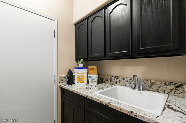 8971 Rolling Rock Drive, Las Vegas, NV 89123